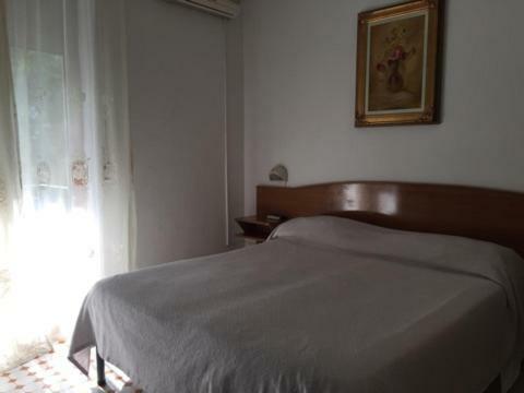 Hotel Cavour Sorrento Bagian luar foto